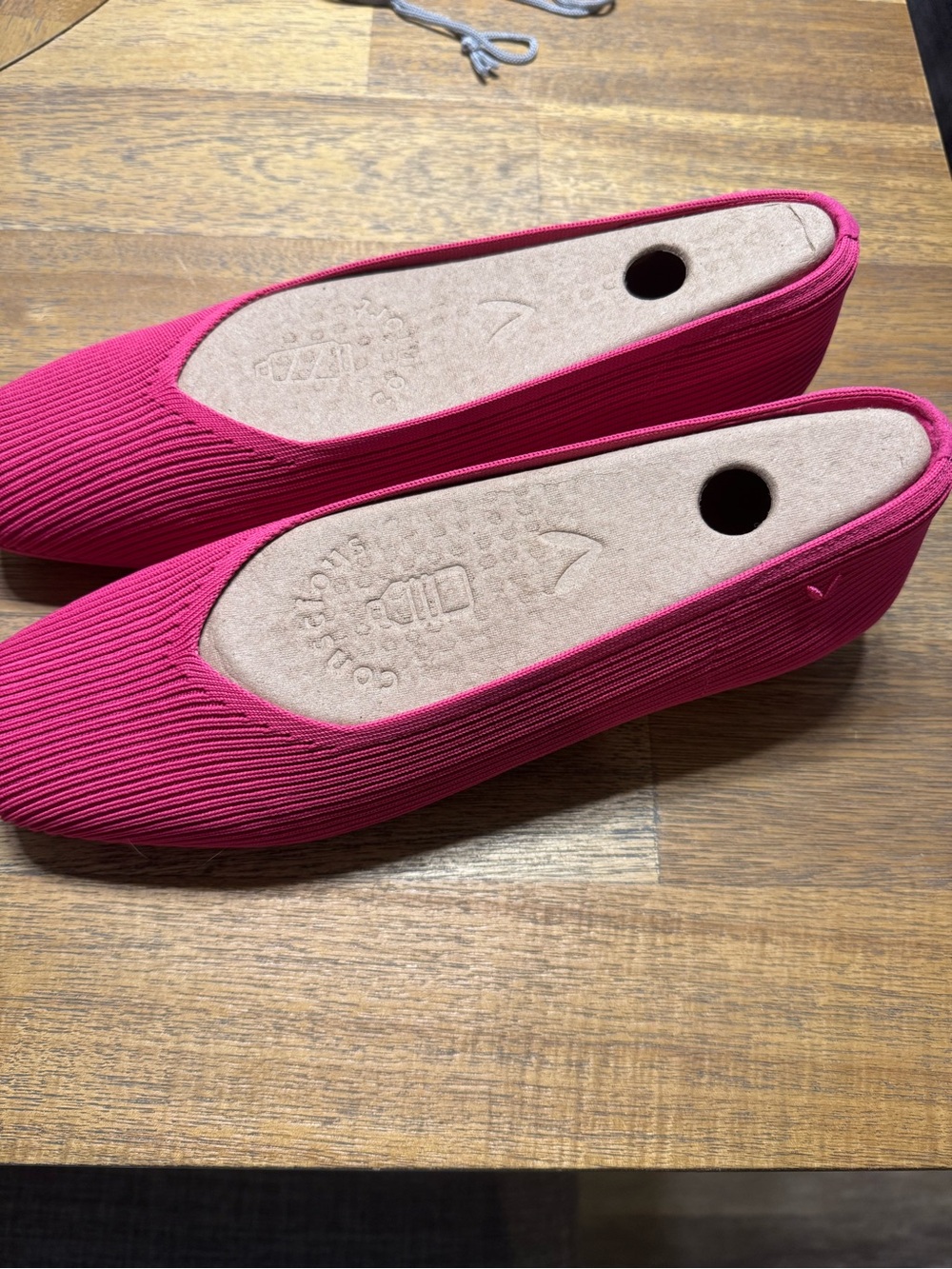 Women’s Slip-On Knit Flats in Hot Pink- Brand New